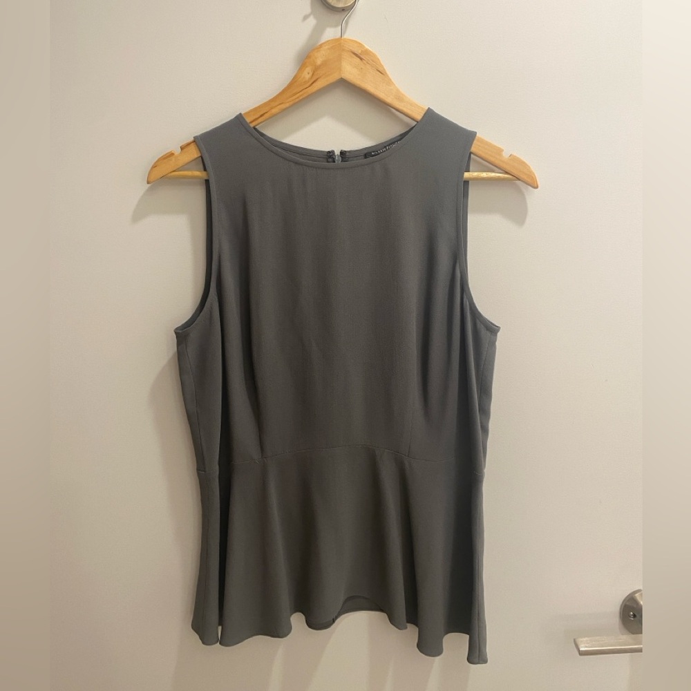 Eileen Fisher Silk Georgette Crepe Top- Size Small